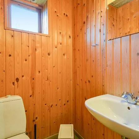 Lystrup Gamle Skole Allingabro V Holiday home